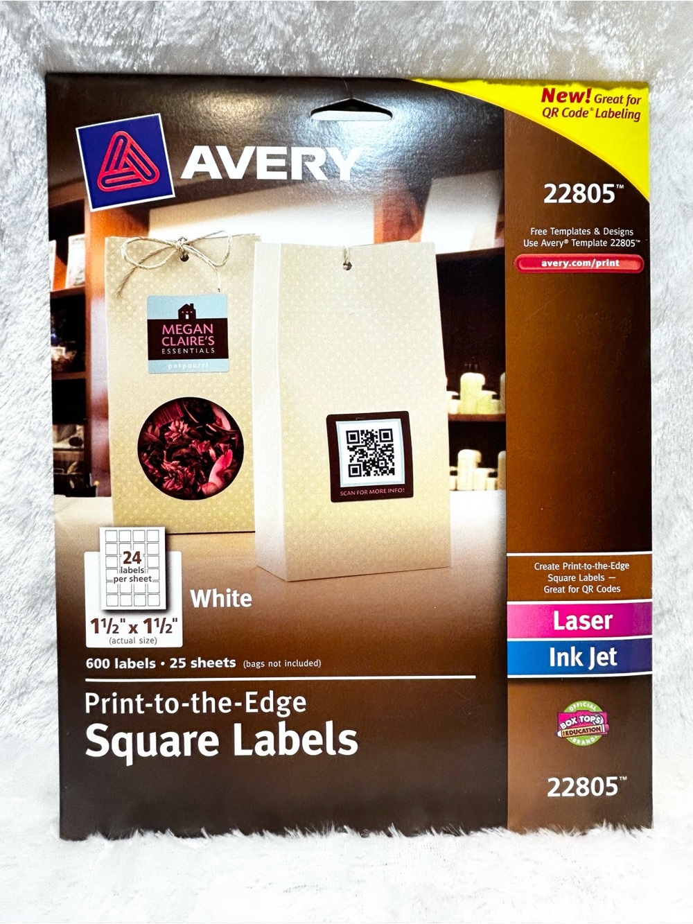 Avery 22805 White Square Labels  1-1/2" X  1-1/2" 600 Labels Laser or Inkjet